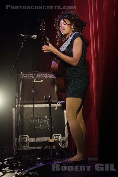 VALERIE JUNE - 2012-11-10 - PARIS - La Cigale - 